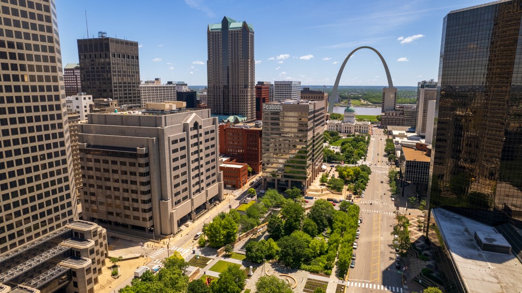 St.Louis_Skyline-2 image